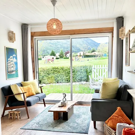 A Deux Pas Du Elegant Spacieux En Domaine Prive Avec Piscine Restaurant Et Boulangerie 木屋 *