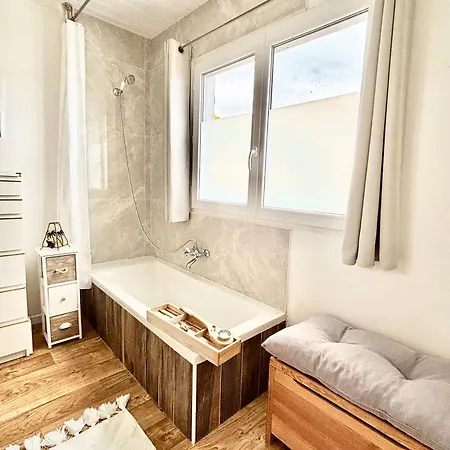木屋 A Deux Pas Du Elegant Spacieux En Domaine Prive Avec Piscine Restaurant Et Boulangerie
